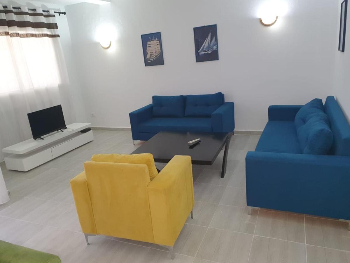 Appartement Au Centre De Marsa Ville La Marsa Luaran gambar